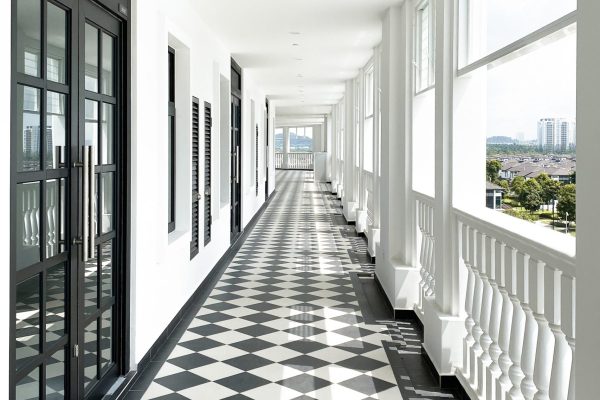 07 Verandah Corriodor Upper Level